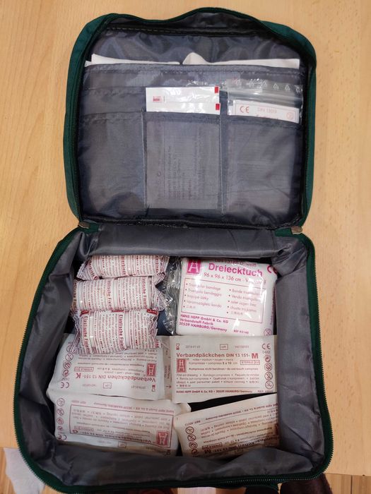 Аптечка автомобільна, похідна, для дому