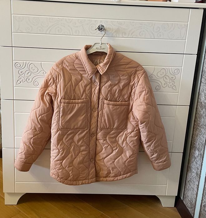 Легка курточка zara
