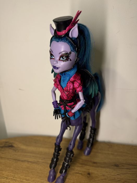 Авеа Тороттер Monster high