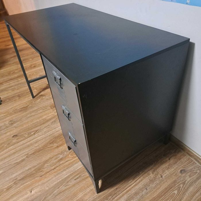 Biurko do nauki z szufladami