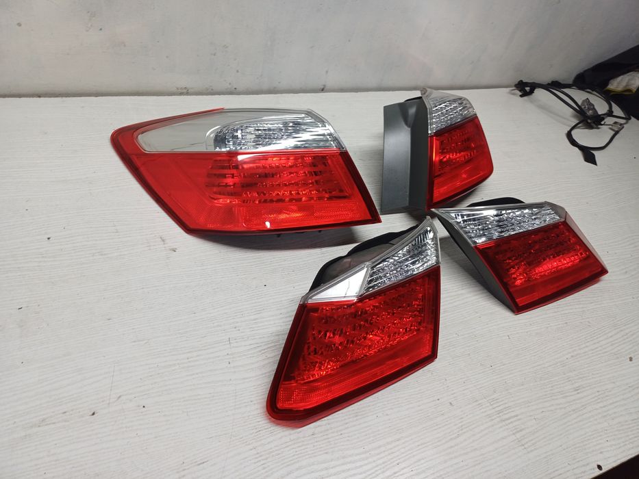 Фонарь Honda Accord 2013-15 задняя оптика USA