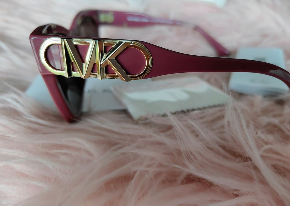 Óculos de sol Empire Michael Kors