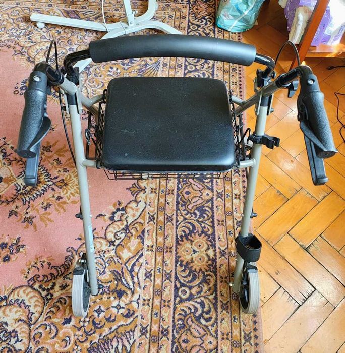 Chodzik rehabilitacyjny Vermeiren Eco Light