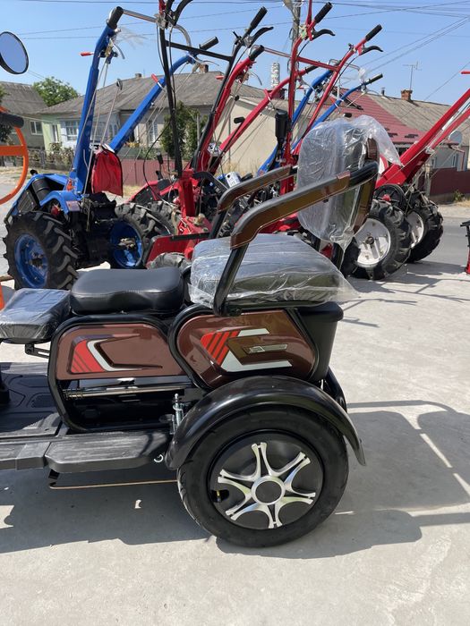 Доставка безкоштовна акумуляторний трицикл Їдемо 800W баланс трініті.