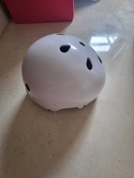 Vendo capacete criança
