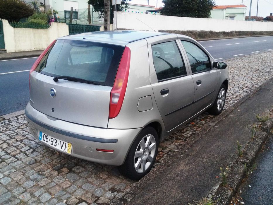 Vende-se FIAT Punto II 1.2 60 - 07/2003