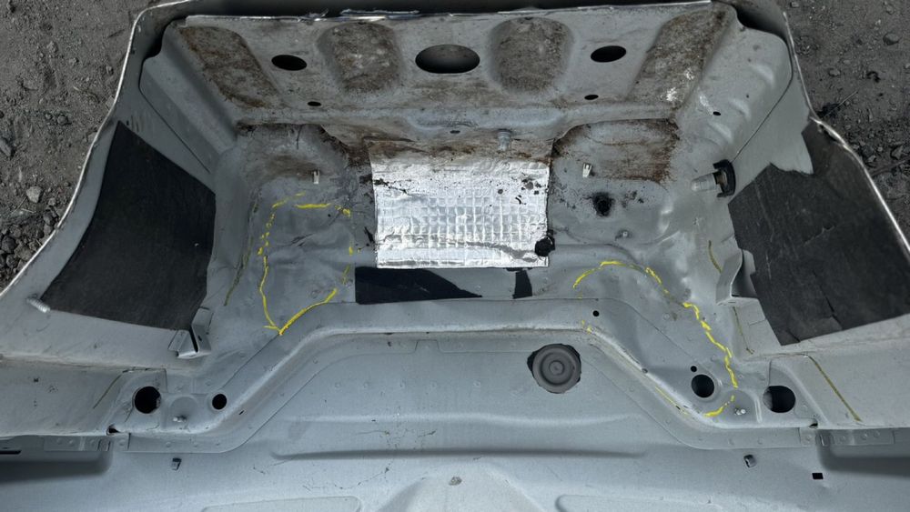 Задня панельPorsche Macan