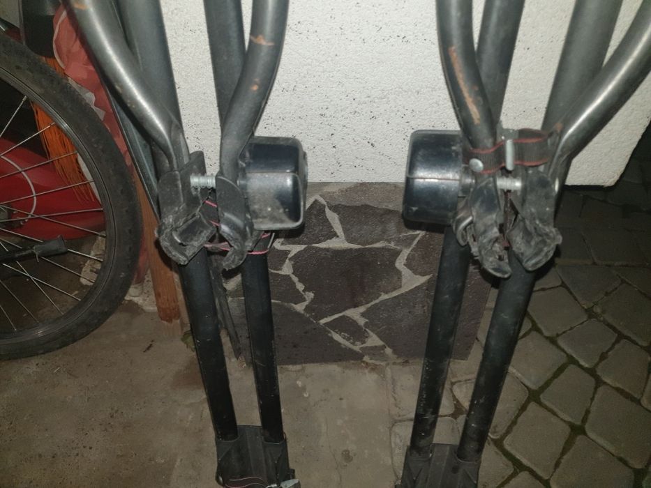 Продам  велокріплення на дах авто під ключ