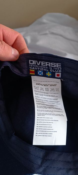 Czapka z daszkiem nowa diverse metki