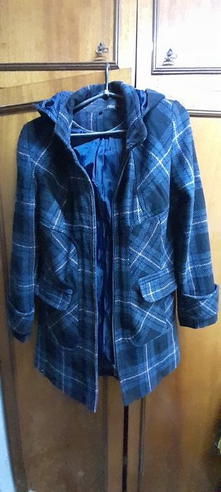 Продам верхній одяг