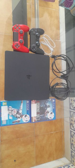 Console PS4 Slim 1T