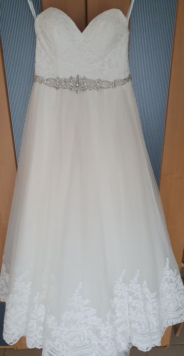 Suknia ślubna Demetrios