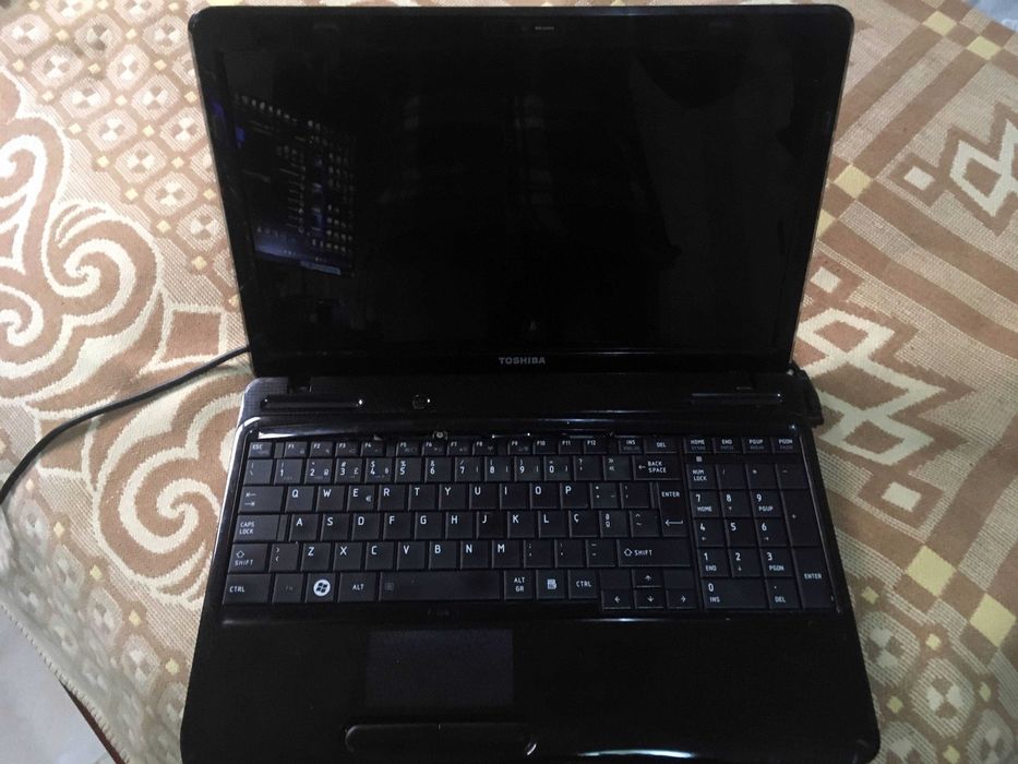 Toshiba Satellite L650-11F (PSKIJE) for sale – components only.64585107863810124