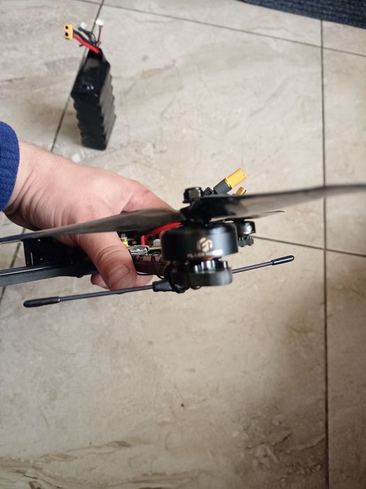 Продам FPV дрон!!