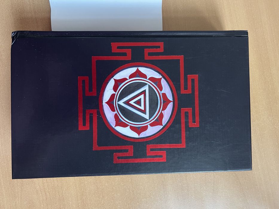 Тень Горы. Грегори Дэвид Робертс.