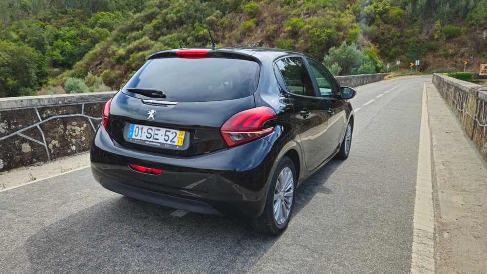 Peugeot 208 1.6 Style 2016