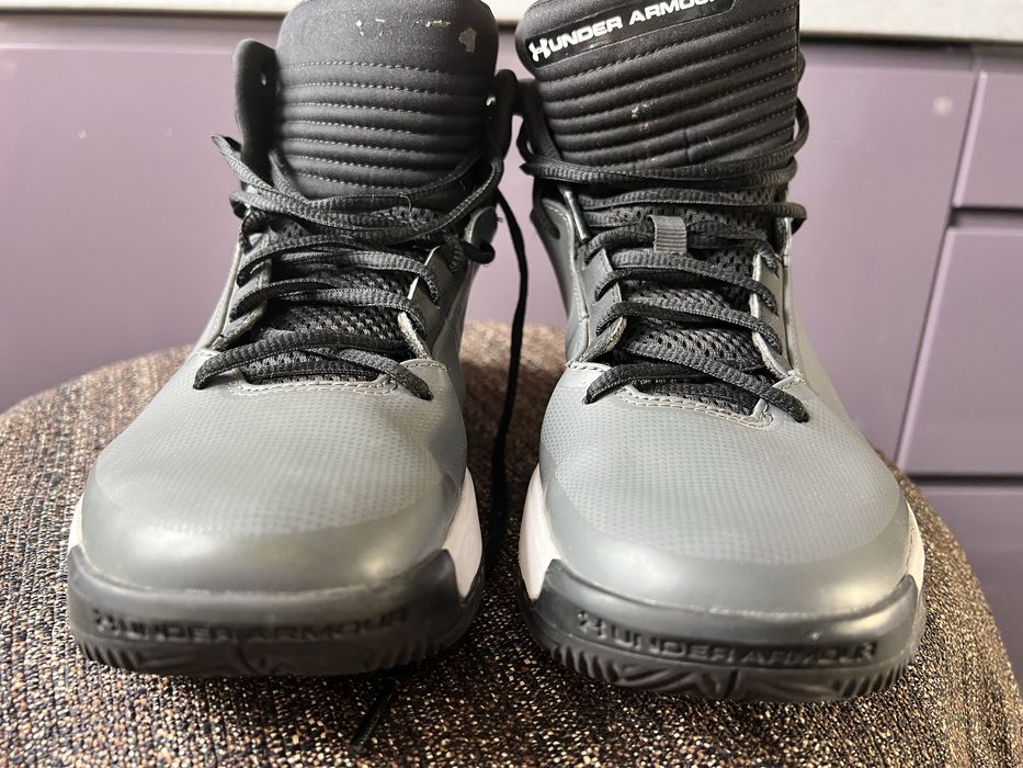Buty Under Armour r. 42,5 do koszykówki