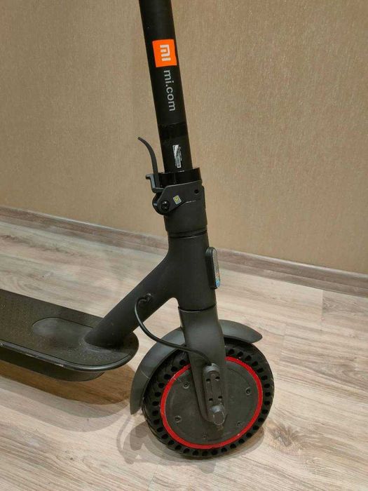 Xiaomi Mi Electric Scooter Pro 2