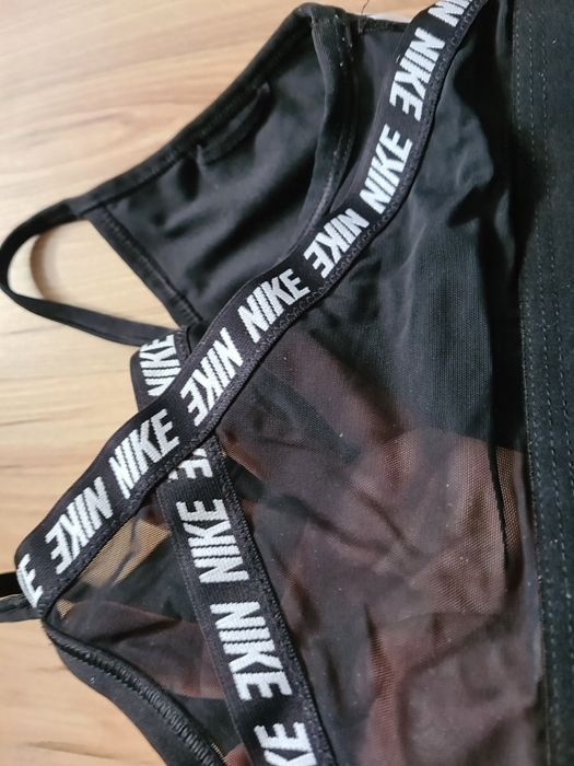 Biustonosz sportowy S Nike Indy Logo Bra Dri Fit