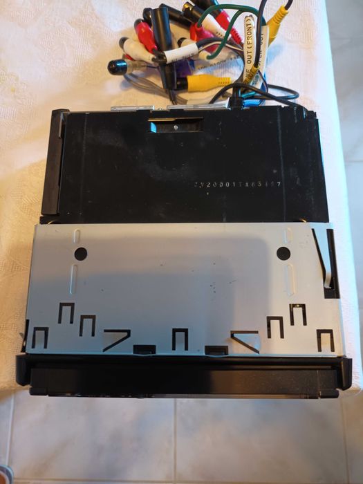 Rádio JVC Exad KD-AVX1