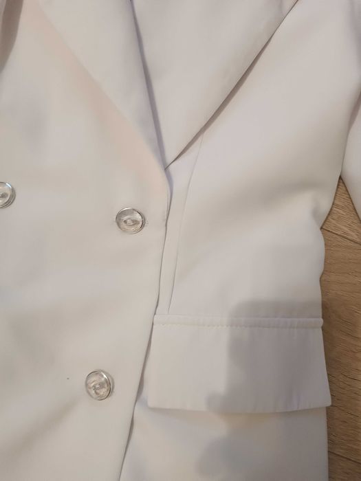 Костюм білий М розмір