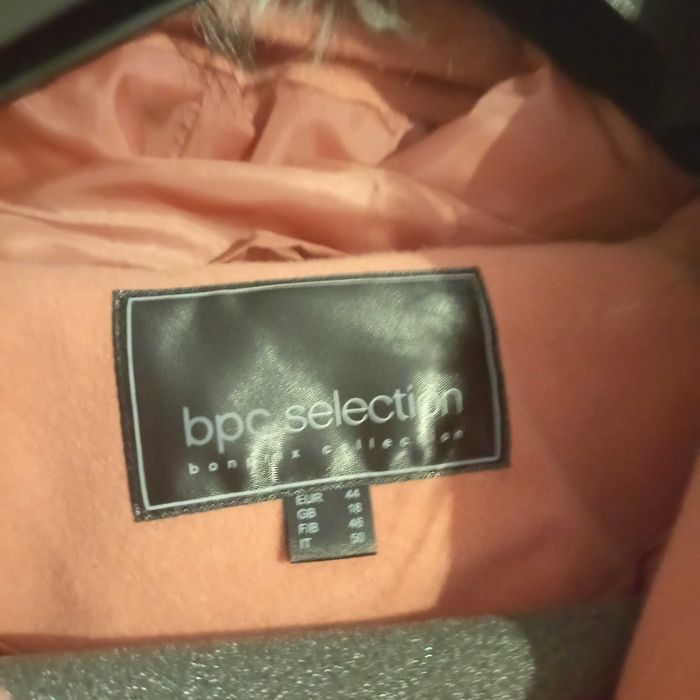 Różowy płaszczyk rozmiar 44 nowy bez metki