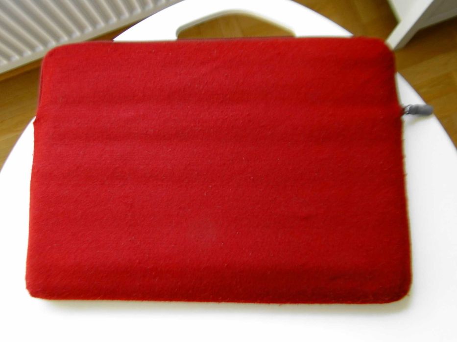 Solidne ETUI na laptopa od 15 do 17 cali grube z Tchibo
