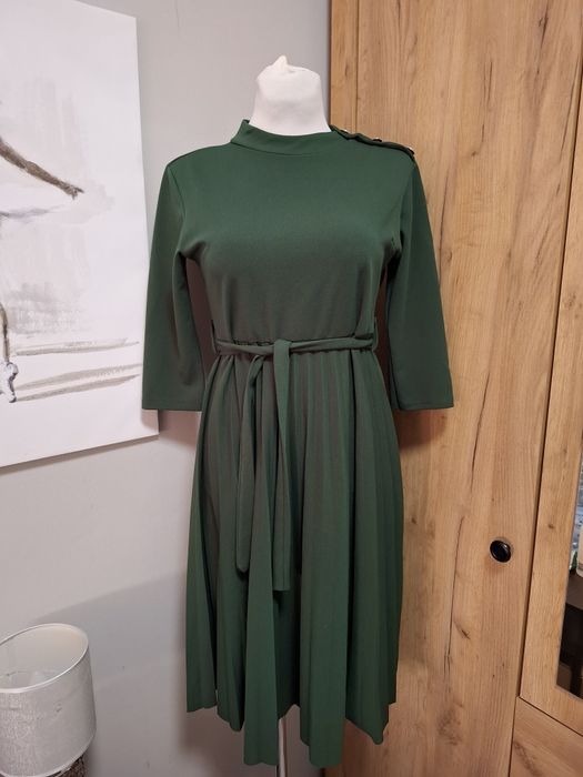 Plisowana sukienka midi M/L butelkowa zieleń