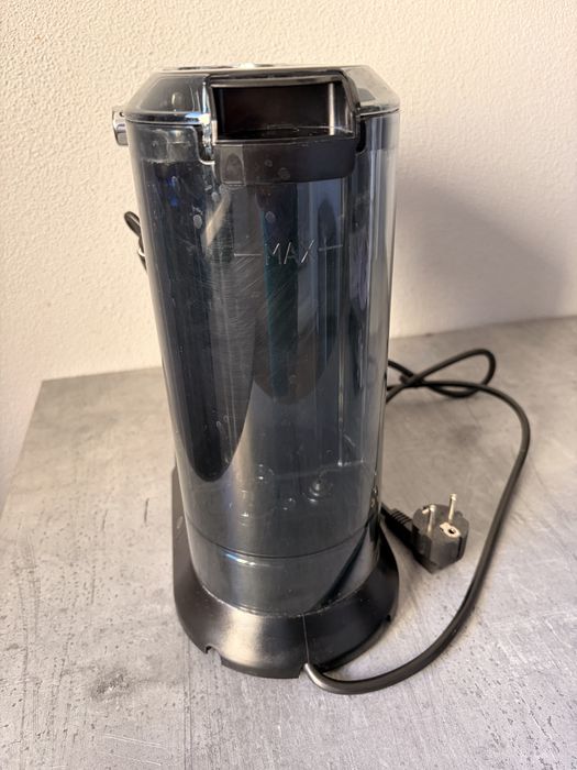 Ekspres do kawy kolbowy ciśnieniowy DeLonghi Dedica Style