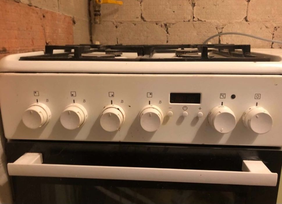 Kuchenka gazowa firmy Elektrolux szer.50, piekarnik elektryczny