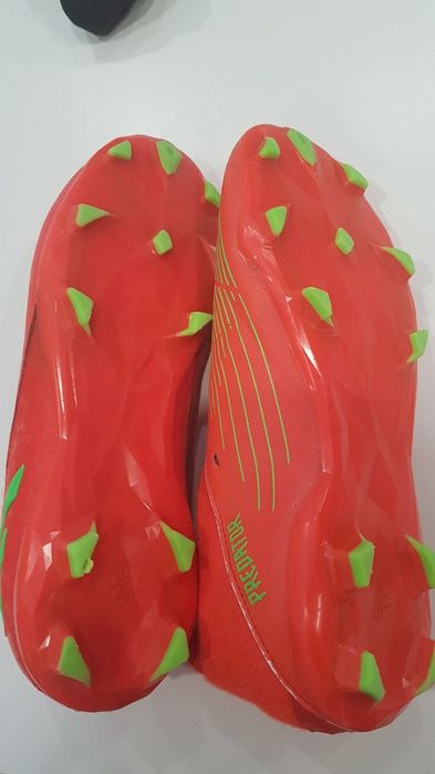 Chuteira adidas numero 38 em bom estado