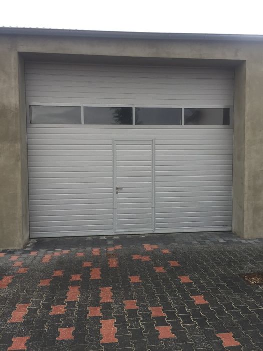 Brama garażowa segmentowa Bramy garazowe przemysłowe producent