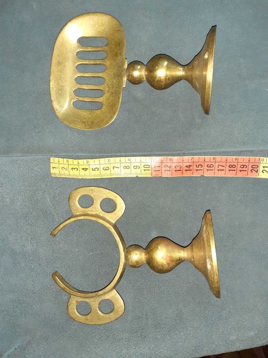 Suportes de  copo e sabonete w.c em  bronze