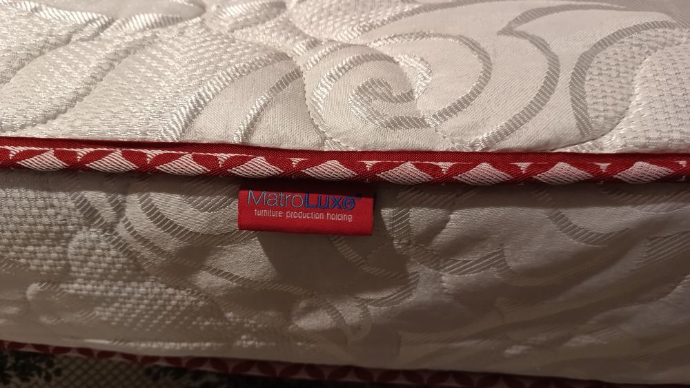 Продам матрац Carmin