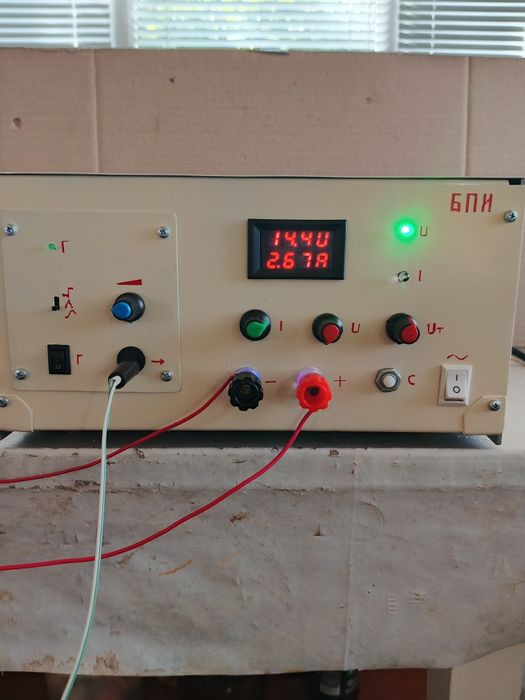 Лабораторный блок питания с генератором сигналов