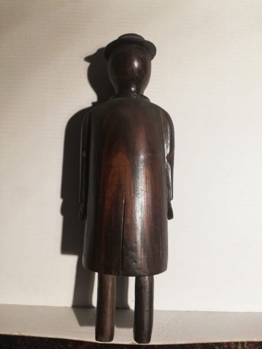 Estatueta Africana em madeira