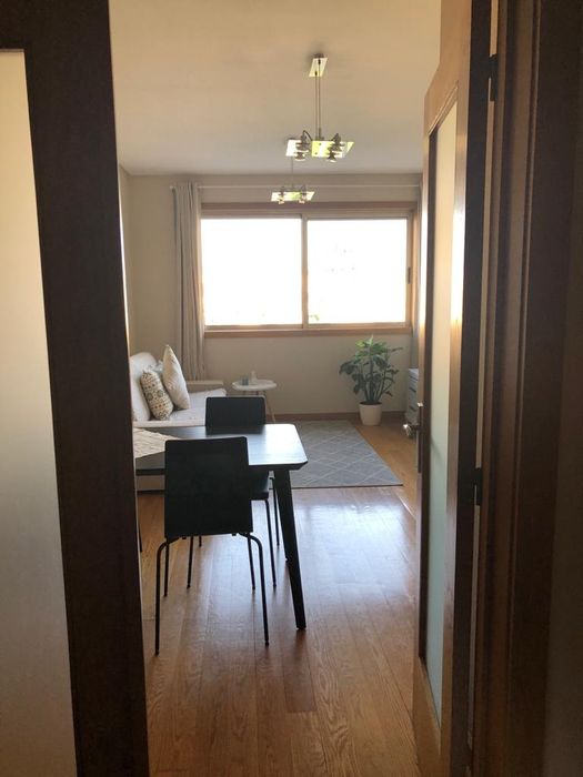 Alugo apartamento T1