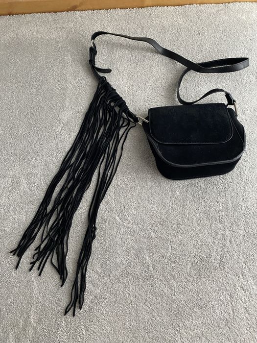 Skórzana torebka Mango, frędzle, zamsz