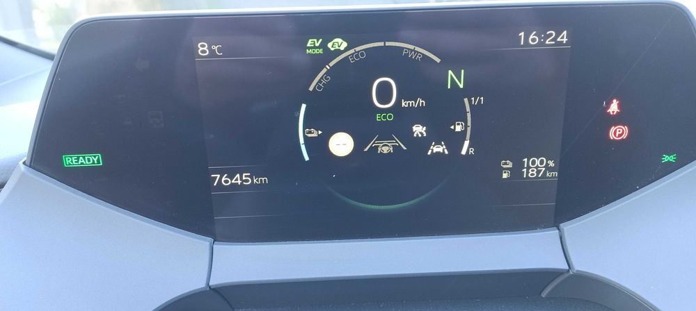 Toyota Prius plug-in luxury só 7645 klm (igual a novo)  Iva dedutivel