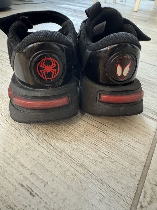 Кросівки кеди взуття Adidas marvel spiderman 30 р.