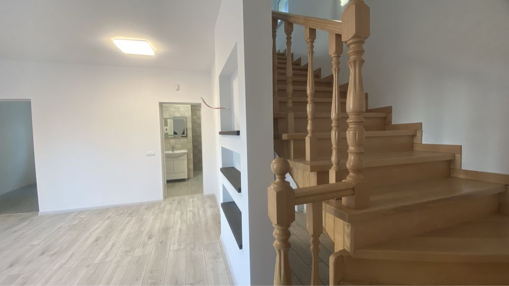 Будинок з каміном 13 км до ценру Львова з ремонтом 92,7кв.м Кожичі