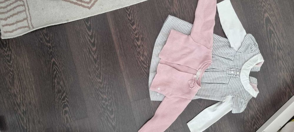 Conjunto vestido e casaco bebé menina 15M Chicco + Oferta Portes