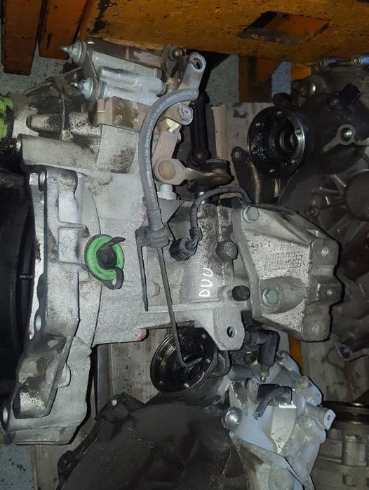 Caixa de Velocidades Seat Toledo/Leon/VW Golf IV/Bora/Skoda Octavia/Audi A3 1.6 Ref: DUU