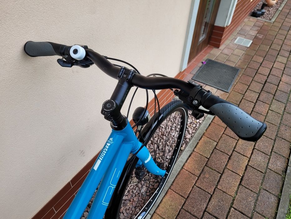 Rower trekkingowy CUBE TRAVEL PRO * tarcze hydraulika * 3x9 * 50 cm