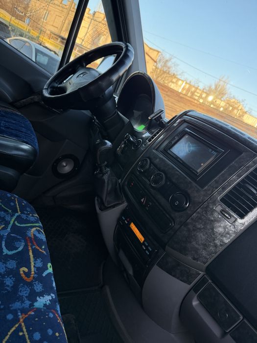 Продам Мерседес Спринтер 516 2.7 мотор