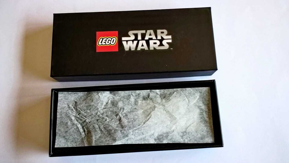 Lego Star Wars 500.7403 The Mandalorian Beskar Metal Key Chain novo