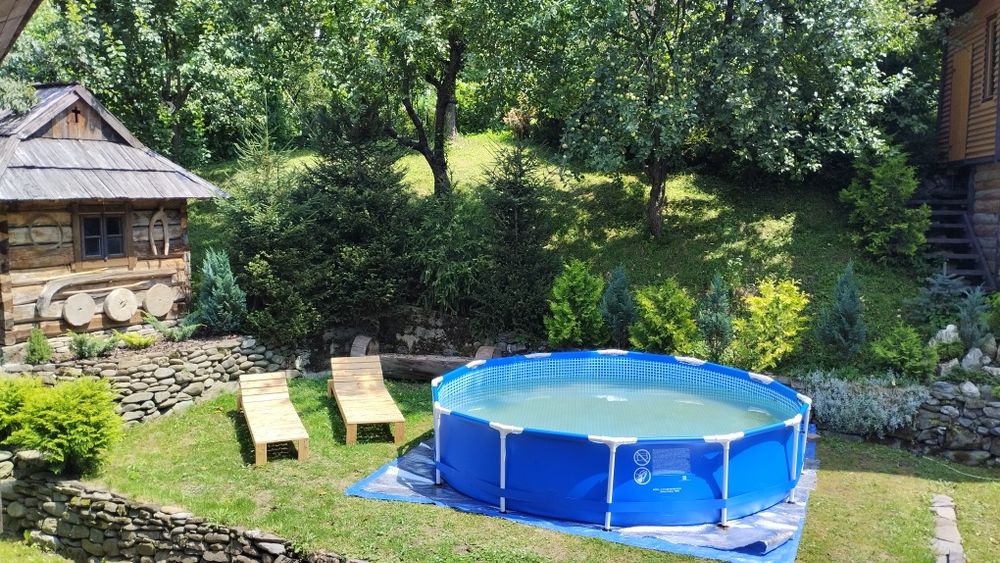 Здається файна хата...