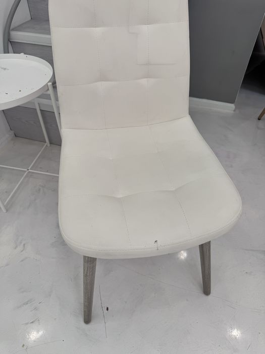 Cadeiras e bancos com rodas para estetica