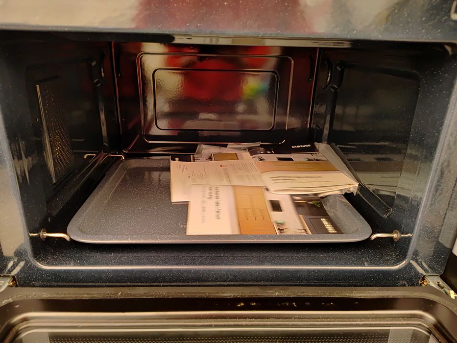 Kuchenka mikrofalowa SAMSUNG NQ50K5130BS NOWA