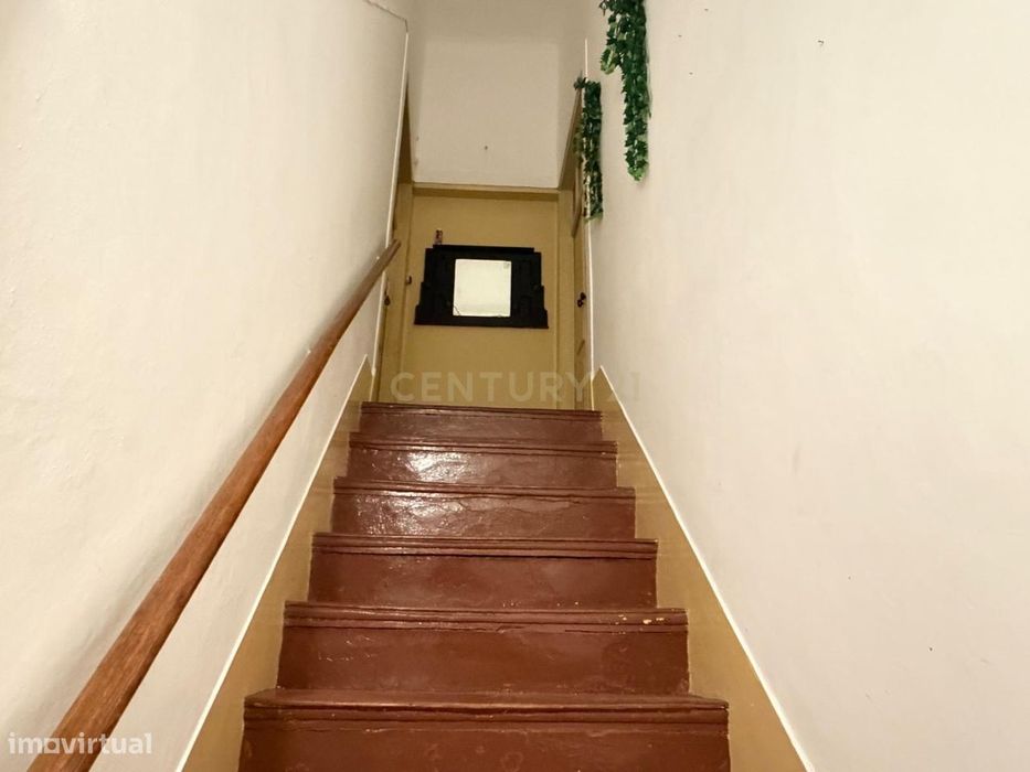 Segundo Piso de Edifício Apalaçado no Centro Histórico de Portalegre